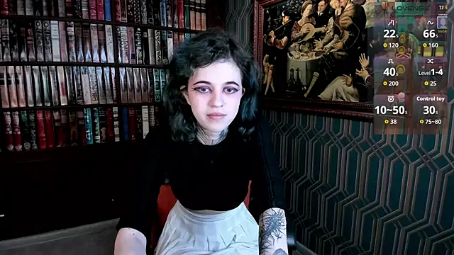 Snapshot of NoelleGothicShadow chatting on 06/21/26, 02:03 NoelleGothicShadow online show from 06/21/26, 02:03