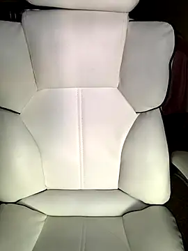 Snapshot of Milinda68 chatting on 09/19/25, 07:43 Milinda68 online show from 09/19/25, 07:43