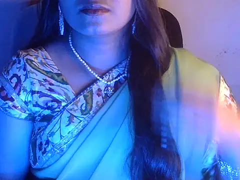 Aanya Hazel online show from 09/26/25, 03:27