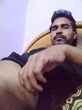 Snapshot of anurag-tyagi chatting on 11/23/25, 07:24 anurag-tyagi online show from 11/23/25, 07:24