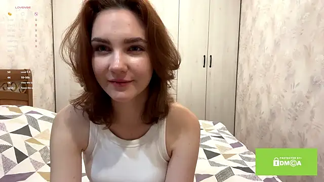 lady linaa online show from 10/17/25, 04:31