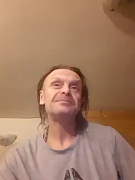 Kuba Gd online show from 12/04/24, 01:58