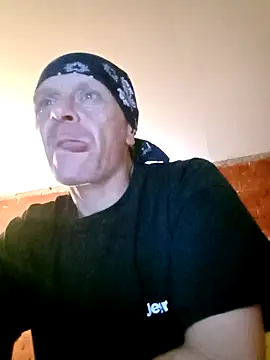 Kuba Gd online show from 10/03/25, 11:46