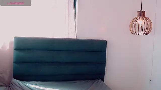 Snapshot of Madiso_Santiel chatting on 12/04/25, 07:11 Madiso Santiel online show from 12/04/25, 07:11