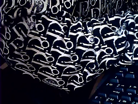 Snapshot of hotboydon2495 chatting on 10/23/25, 01:49 hotboydon2495 online show from 10/23/25, 01:49