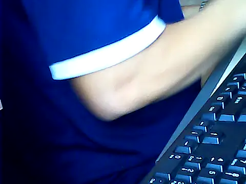 Snapshot of hotboydon2495 chatting on 10/29/25, 02:03 hotboydon2495 online show from 10/29/25, 02:03