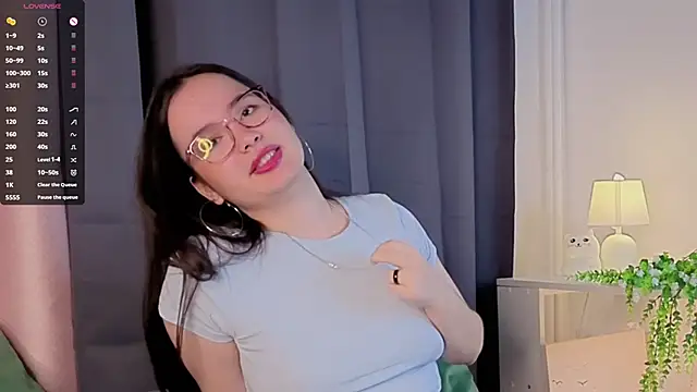 Snapshot of WildaBisom chatting on 09/13/25, 01:16 WildaBisom online show from 09/13/25, 01:16