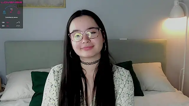 Snapshot of WildaBisom chatting on 10/24/25, 01:24 WildaBisom online show from 10/24/25, 01:24