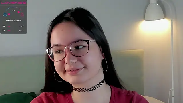 Snapshot of WildaBisom chatting on 10/26/25, 01:11 WildaBisom online show from 10/26/25, 01:11