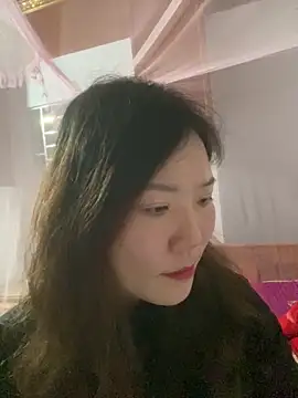 Snapshot of Pyy07 chatting on 02/04/26, 12:22 Pyy07 online show from 02/04/26, 12:22