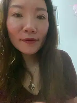 Snapshot of Pyy07 chatting on 03/13/26, 02:12 Pyy07 online show from 03/13/26, 02:12