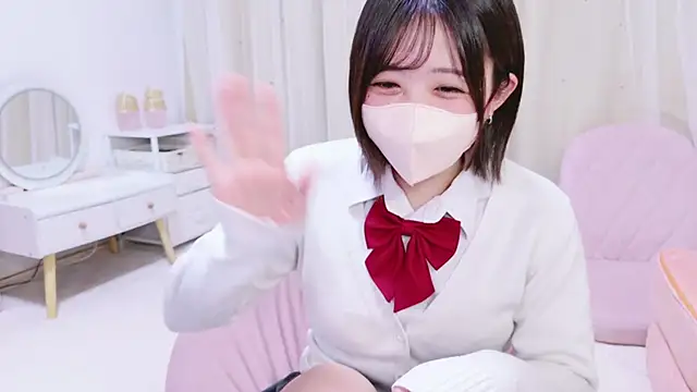 Hinata Sun online show from 09/24/25, 09:45