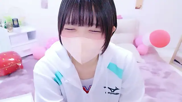 Snapshot of Hinata_Sun chatting on 04/17/26, 12:08 Hinata Sun online show from 04/17/26, 12:08