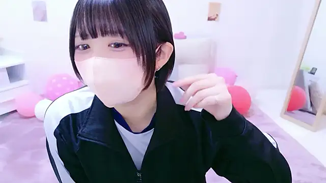 Snapshot of Hinata_Sun chatting on 04/18/26, 05:00 Hinata Sun online show from 04/18/26, 05:00