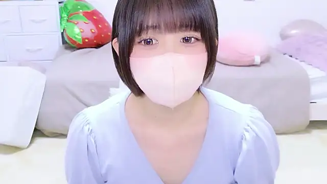Hinata Sun online show from 05/06/26, 12:54