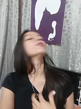 Snapshot of Lahila_ chatting on 05/22/26, 03:06 Lahila online show from 05/22/26, 03:06