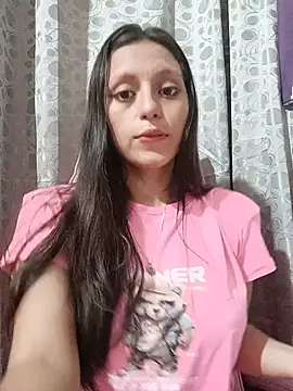 Snapshot of Lahila_ chatting on 07/05/26, 03:52 Lahila online show from 07/05/26, 03:52
