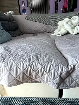 Snapshot of bananasex204 chatting on 10/18/25, 01:12 bananasex204 online show from 10/18/25, 01:12