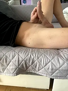 Snapshot of bananasex204 chatting on 11/15/25, 02:46 bananasex204 online show from 11/15/25, 02:46