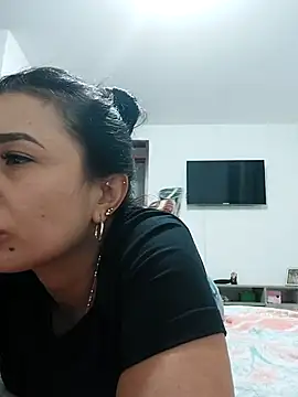 Snapshot of mia_mancinii chatting on 11/13/25, 11:03 mia mancinii online show from 11/13/25, 11:03