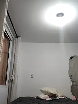 Snapshot of mia_mancinii chatting on 03/18/26, 04:54 mia mancinii online show from 03/18/26, 04:54