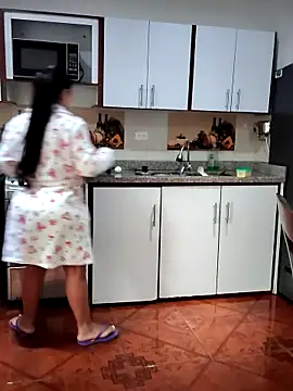 Snapshot of mia_mancinii chatting on 03/21/26, 12:21 mia mancinii online show from 03/21/26, 12:21