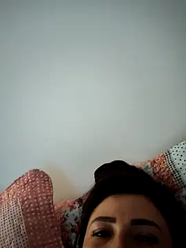 Snapshot of mia_mancinii chatting on 04/11/26, 02:32 mia mancinii online show from 04/11/26, 02:32