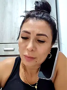 Snapshot of mia_mancinii chatting on 04/24/26, 05:15 mia mancinii online show from 04/24/26, 05:15