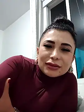 Snapshot of mia_mancinii chatting on 05/18/26, 03:13 mia mancinii online show from 05/18/26, 03:13