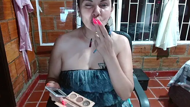 Milf Fantassyy online show from 09/29/25, 01:00