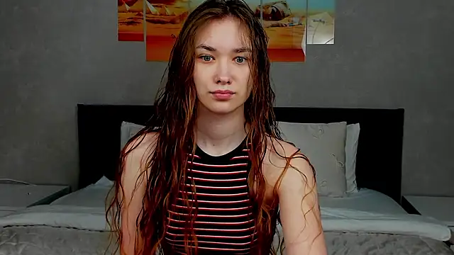 AmadaReine online show from 02/28/26, 03:51