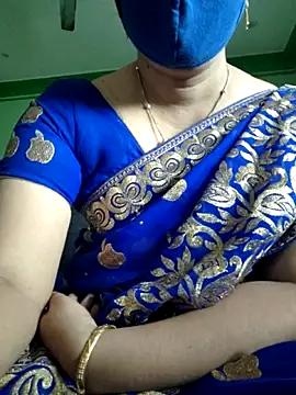 Snapshot of Kerala_Adhya chatting on 12/14/25, 03:23 Kerala Adhya online show from 12/14/25, 03:23