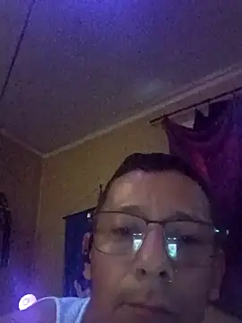 tonder69 online show from 10/05/25, 01:42