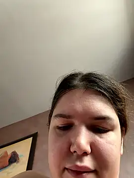 IssadoraaPink online show from 01/10/26, 08:16