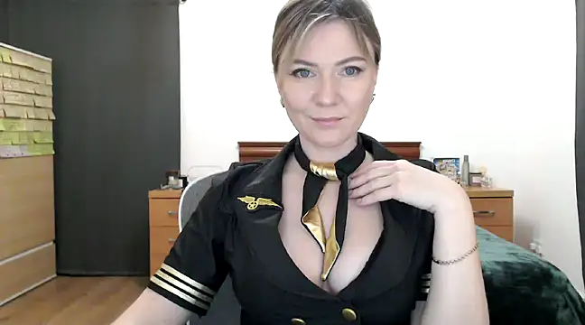 Snapshot of ParadiseAlina chatting on 01/29/25, 09:39 ParadiseAlina online show from 01/29/25, 09:39