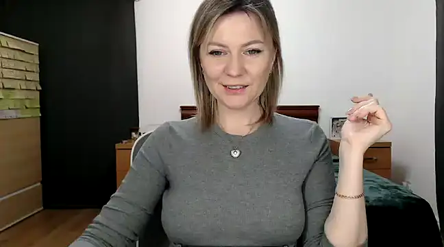 Snapshot of ParadiseAlina chatting on 02/02/25, 07:25 ParadiseAlina online show from 02/02/25, 07:25