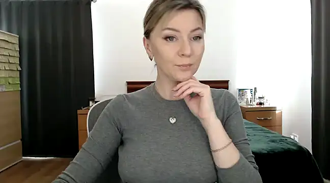 Snapshot of ParadiseAlina chatting on 02/03/25, 12:25 ParadiseAlina online show from 02/03/25, 12:25