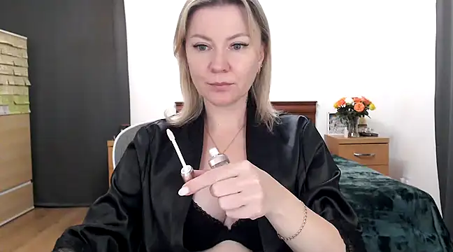 Snapshot of ParadiseAlina chatting on 03/15/25, 11:06 ParadiseAlina online show from 03/15/25, 11:06