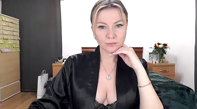 Snapshot of ParadiseAlina chatting on 03/22/25, 09:21 ParadiseAlina online show from 03/22/25, 09:21