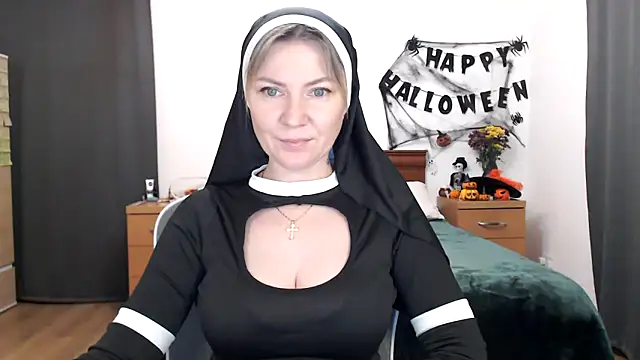 Snapshot of ParadiseAlina chatting on 10/30/25, 05:46 ParadiseAlina online show from 10/30/25, 05:46