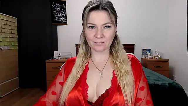 Snapshot of ParadiseAlina chatting on 02/17/26, 07:42 ParadiseAlina online show from 02/17/26, 07:42