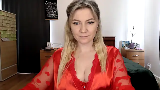 Snapshot of ParadiseAlina chatting on 03/31/26, 12:05 ParadiseAlina online show from 03/31/26, 12:05