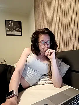 JezebelDutch online show from 04/14/26, 10:43