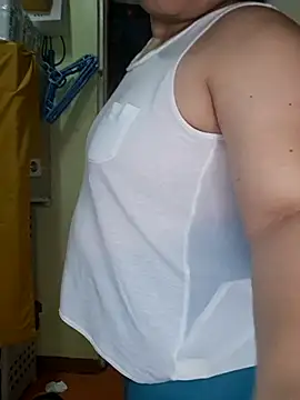 hotlyn45 online show from 01/15/26, 04:06