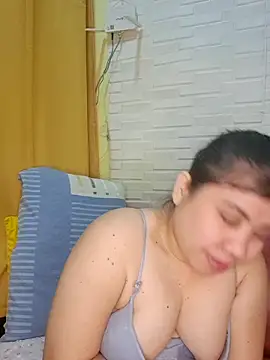 hotlyn45 online show from 02/15/26, 02:52