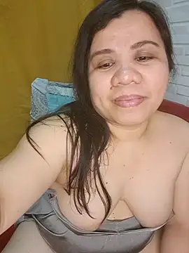 hotlyn45 online show from 02/24/26, 01:42