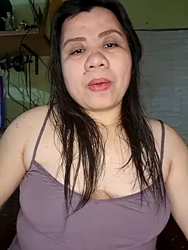 hotlyn45 online show from 03/02/26, 10:33