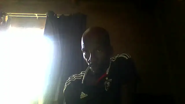 Snapshot of longdickson12345 chatting on 04/18/26, 01:15 longdickson12345 online show from 04/18/26, 01:15