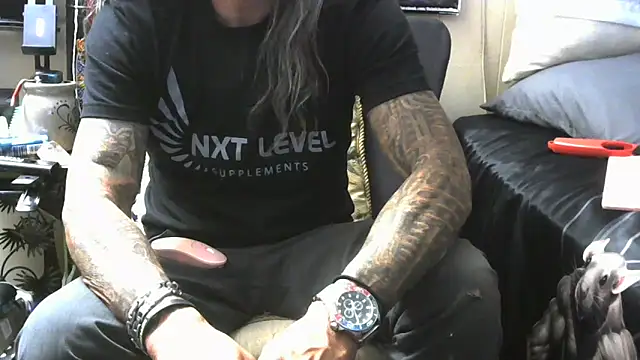 Snapshot of crassanova chatting on 04/07/26, 11:04 crassanova online show from 04/07/26, 11:04