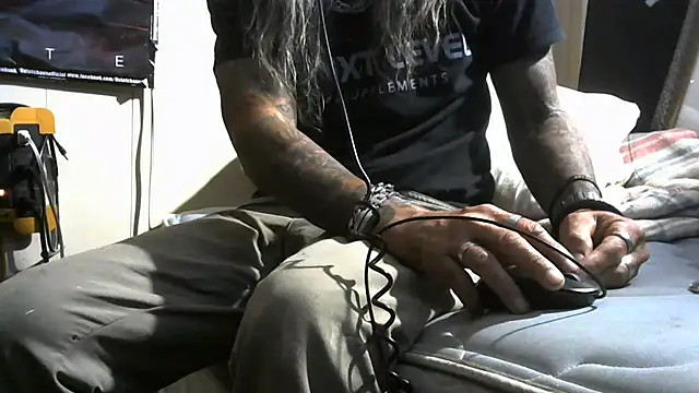 Snapshot of crassanova chatting on 07/24/26, 12:03 crassanova online show from 07/24/26, 12:03